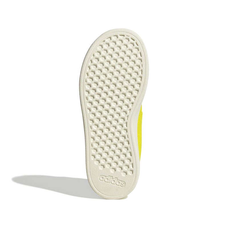 IH6252_4_FOOTWEAR_Photography_Bottom-View_white