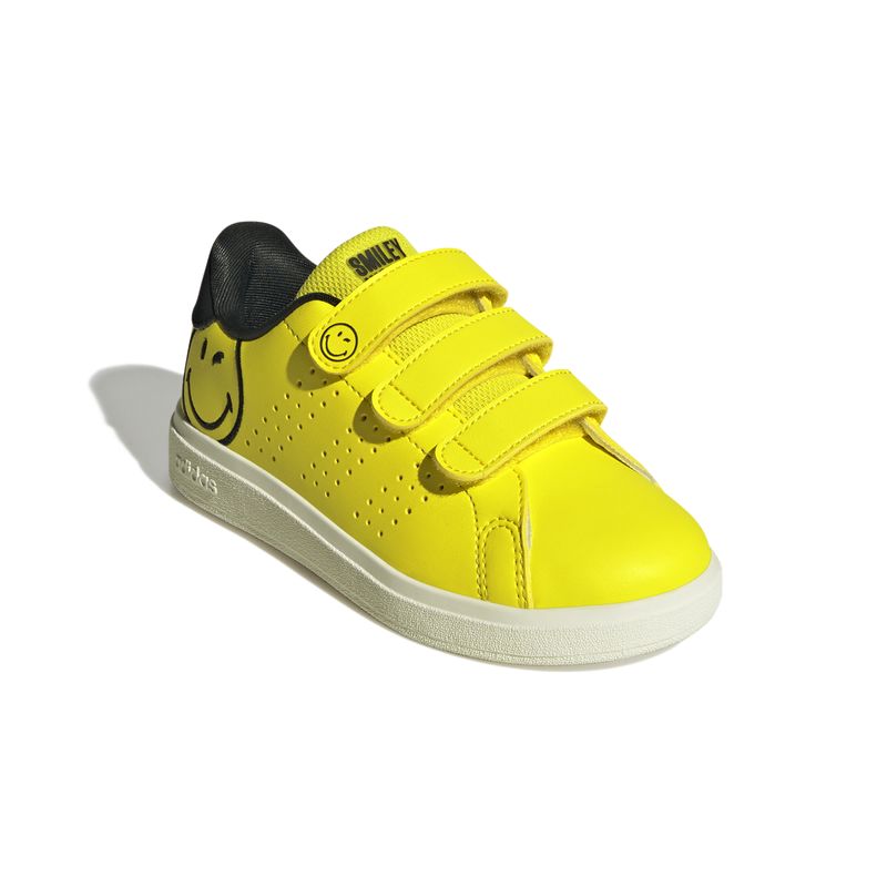 IH6252_6_FOOTWEAR_Photography_Front-Lateral-Top-View_white