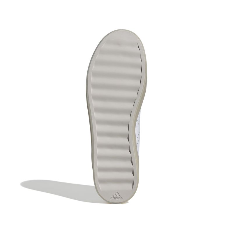 JI2092_4_FOOTWEAR_Photography_Bottom View_white