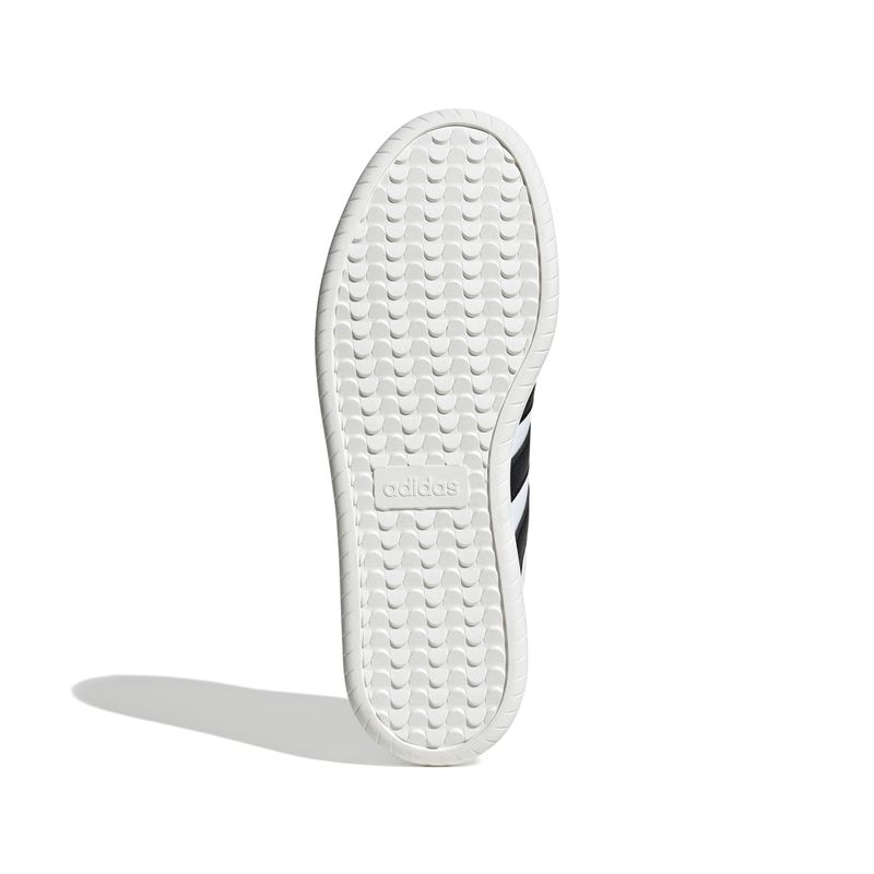 JI2306_4_FOOTWEAR_Photography_Bottom View_white