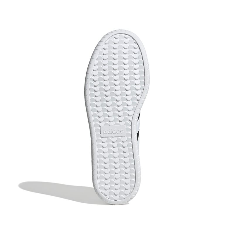 JI2307_4_FOOTWEAR_Photography_Bottom-View_white