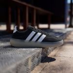 JI2316_15_FOOTWEAR_Photography_HeroMrktng View 3