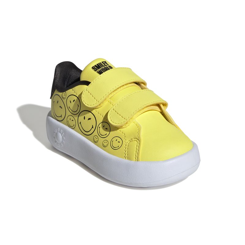 JI0501_6_FOOTWEAR_Photography_Front Lateral Top View_white