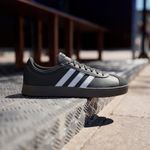 ID3712_14_FOOTWEAR_Photography_HeroMrktng View 3