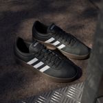 ID3712_16_FOOTWEAR_Photography_HeroMrktng View 5