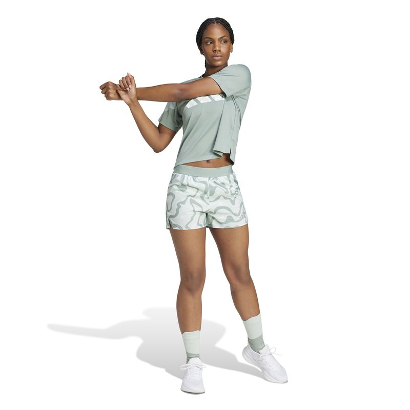 JD7798_5_APPAREL_On Model_Walking View_white