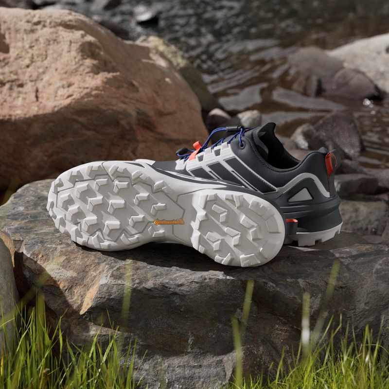 IH2799_17_FOOTWEAR_Photography_HeroMrktng View 4