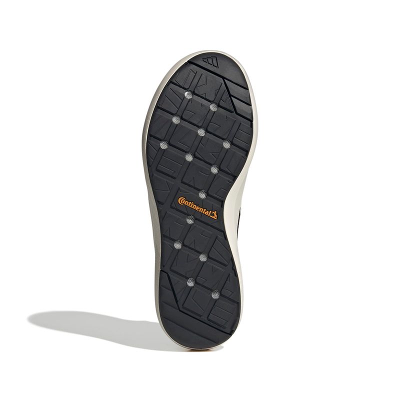 JI3499_4_FOOTWEAR_Photography_Bottom View_white