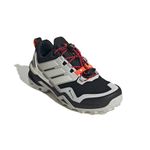 IH2802_6_FOOTWEAR_Photography_Front Lateral Top View_white