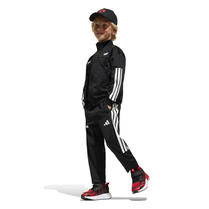JF3657_4_APPAREL_On-Model_Standard-View_white
