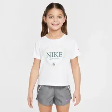 CONJUNTO NIKE NKG GAME SWOOSH MATCH NIÑA BLANCO 36M835-M19