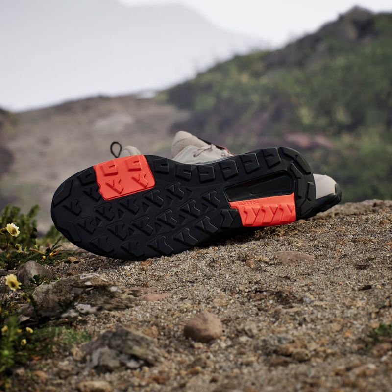 IH3545_16_FOOTWEAR_Photography_HeroMrktng View 4