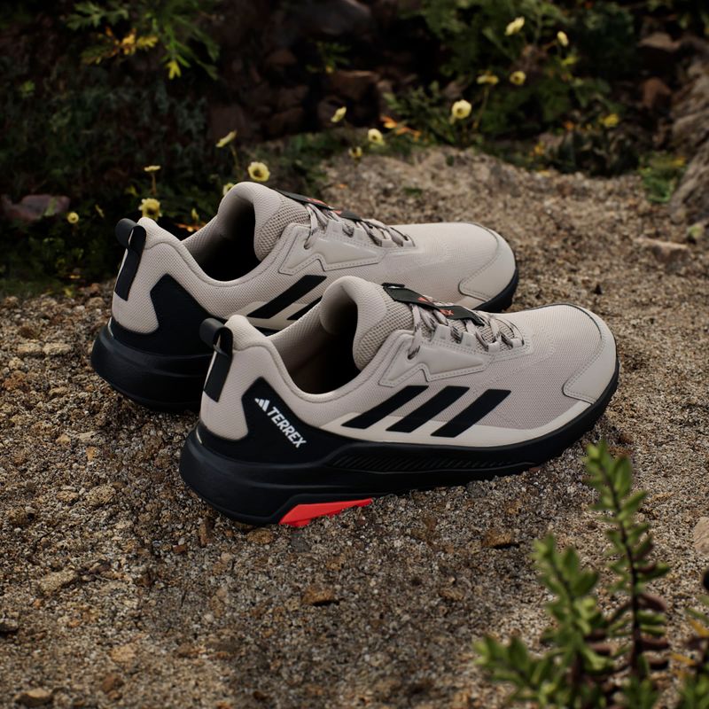 IH3545_18_FOOTWEAR_Photography_HeroMrktng View 6
