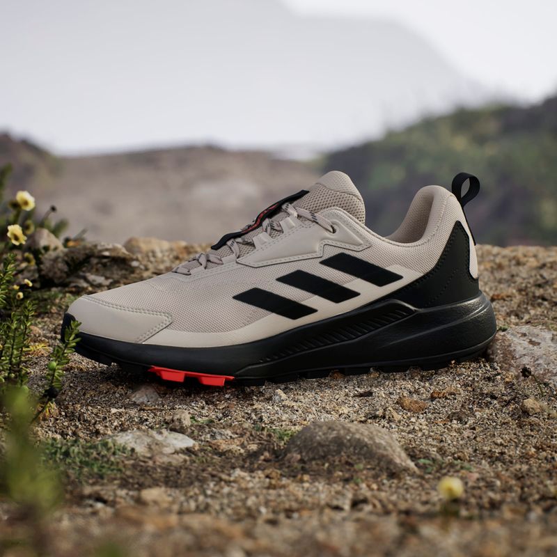 IH3545_19_FOOTWEAR_Photography_HeroMrktng View 7