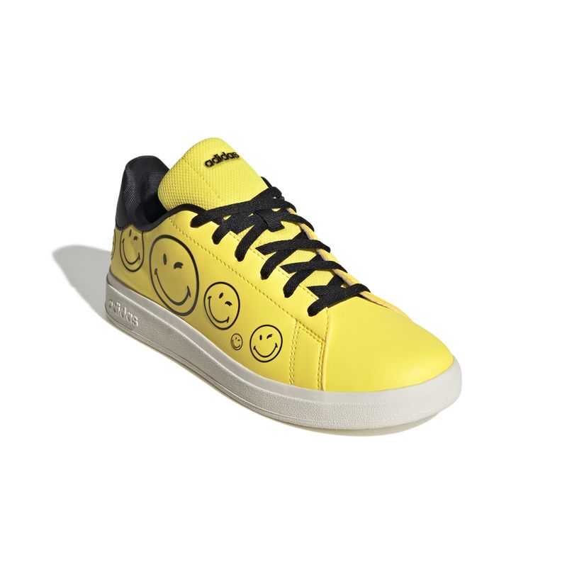 IH6277_6_FOOTWEAR_Photography_Front Lateral Top View_white