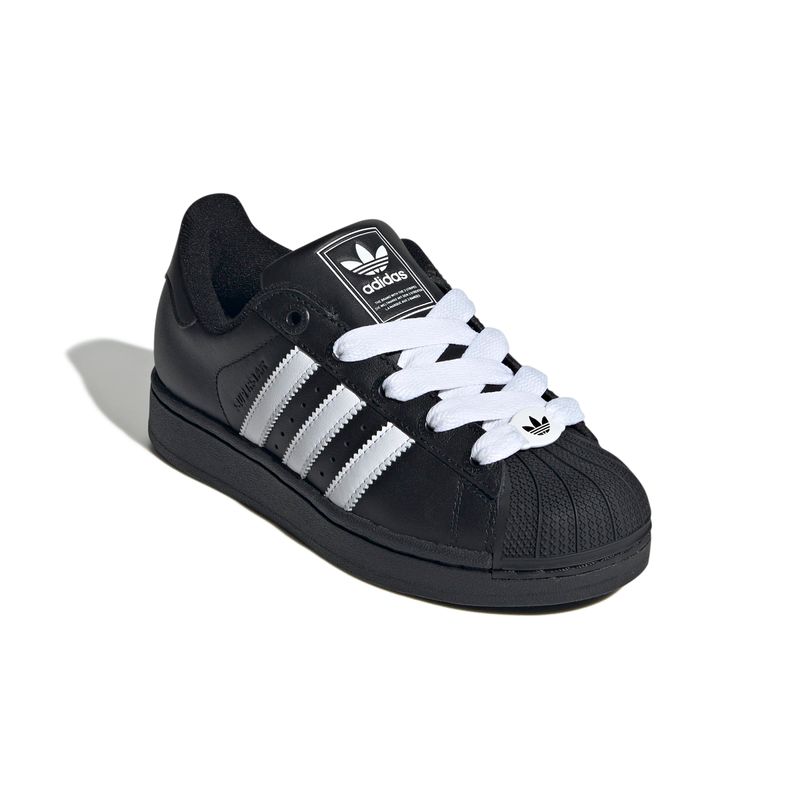 JI0216_6_FOOTWEAR_Photography_Front Lateral Top View_white
