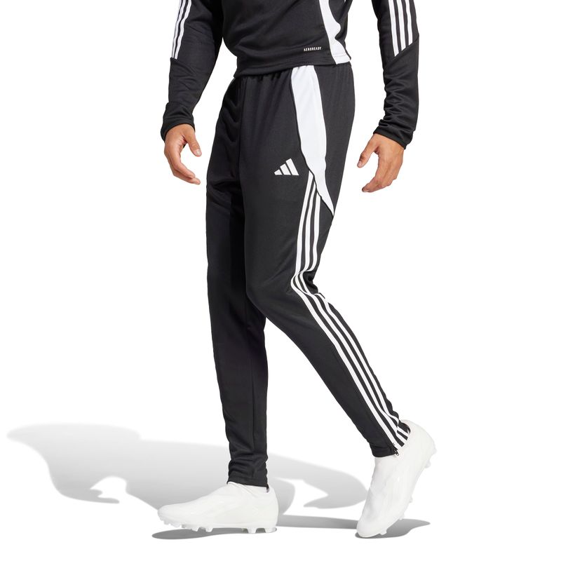 IP1952_4_APPAREL_On Model_Standard View_white