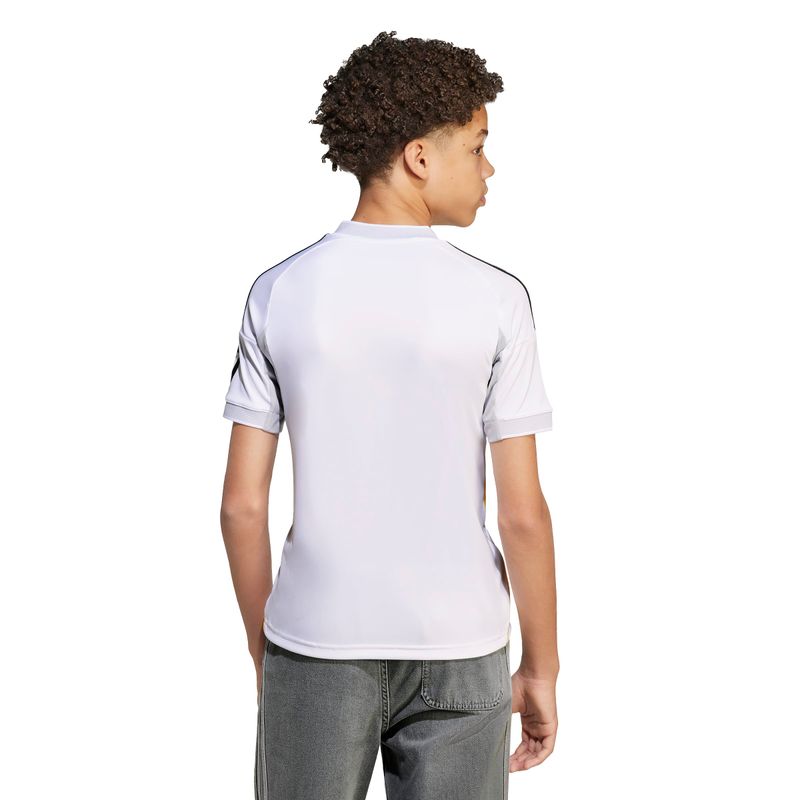 JN8887_4_APPAREL_On Model_Back View_white