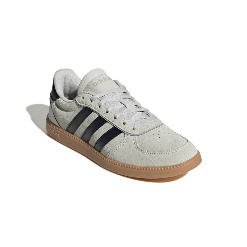 JR0689_6_FOOTWEAR_Photography_Front Lateral Top View_white