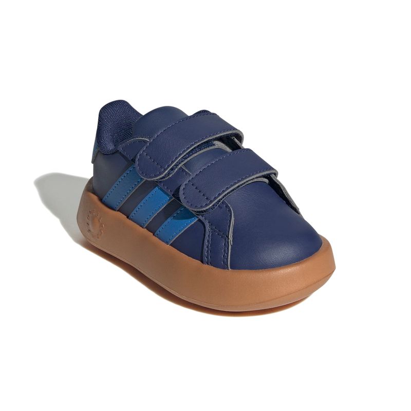 JS4341_6_FOOTWEAR_Photography_Front-Lateral-Top-View_white