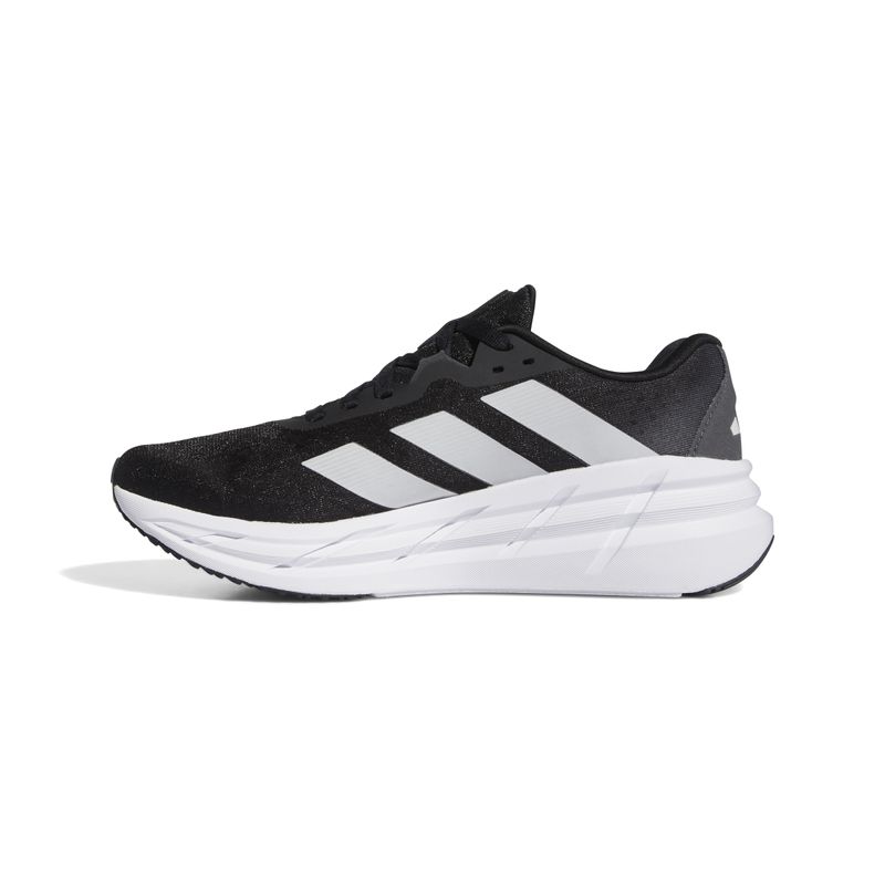 ID6166_5_FOOTWEAR_Photography_Side Medial Center View_white