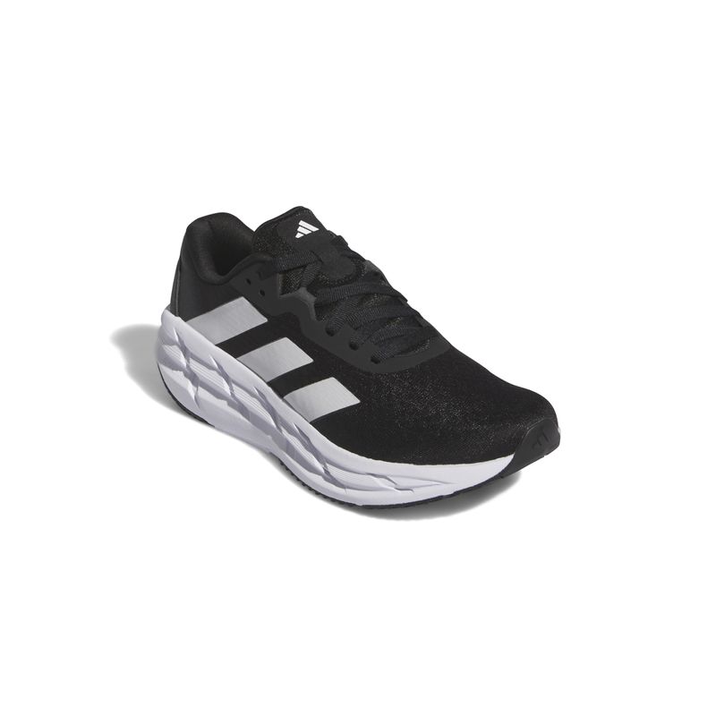 ID6166_6_FOOTWEAR_Photography_Front Lateral Top View_white