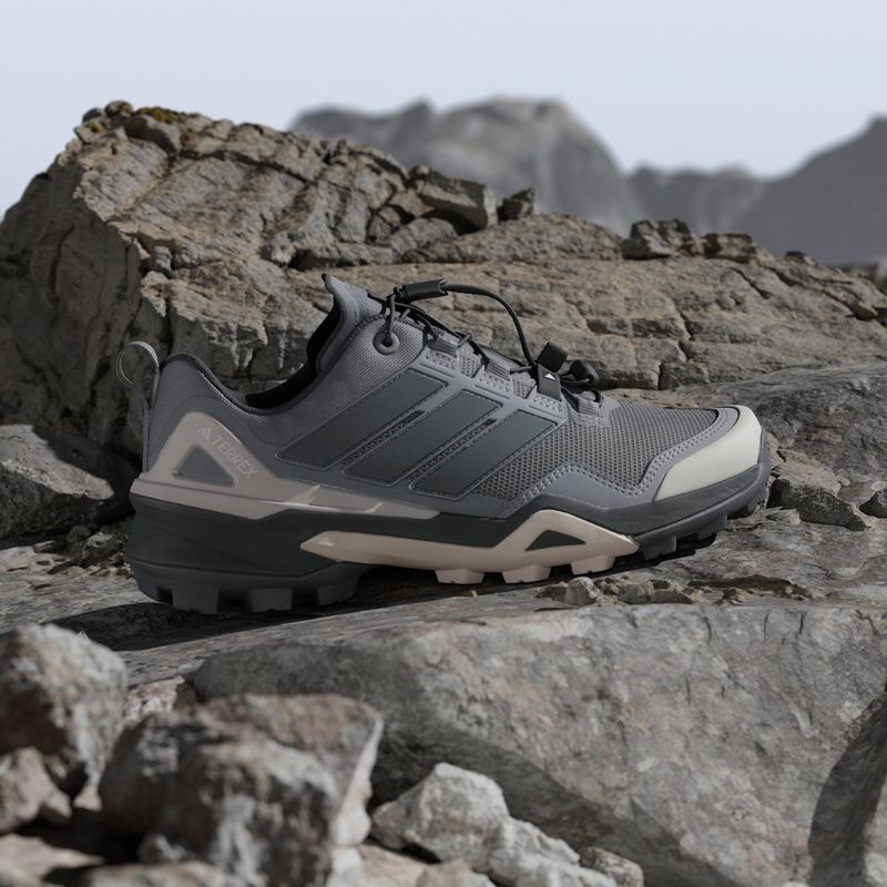 JH6393_16_FOOTWEAR_Photography_HeroMrktng View 3