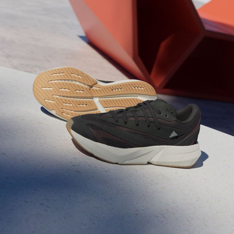 JH6960_15_FOOTWEAR_Photography_HeroMrktng-View-4