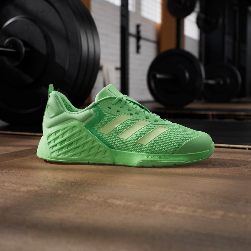 JR1676_16_FOOTWEAR_Photography_HeroMrktng View 3