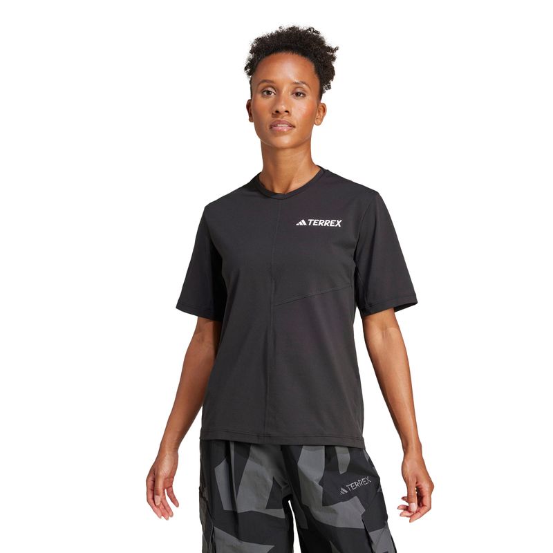 JF4186_2_APPAREL_On Model_Standard View_white