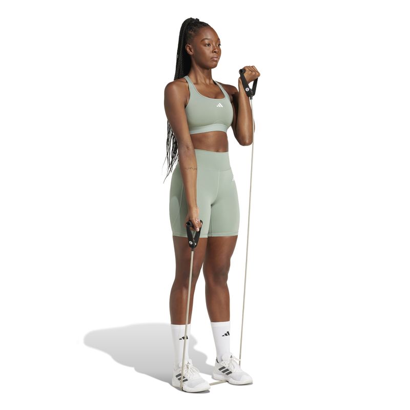 JI5522_5_APPAREL_On Model_Walking View_white