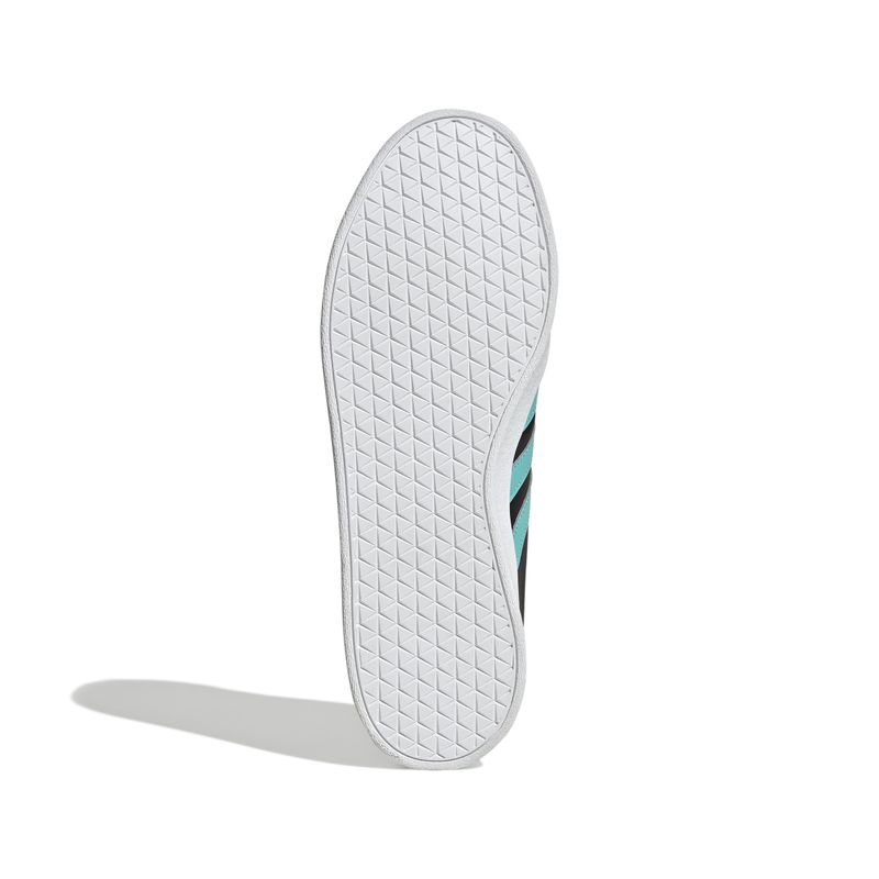 JR1068_4_FOOTWEAR_Photography_Bottom View_white