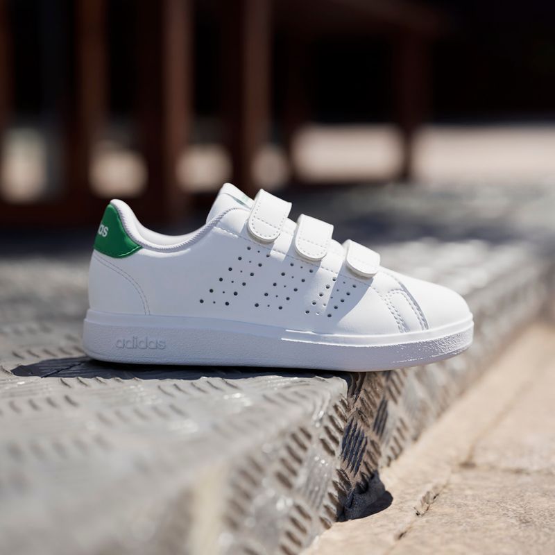IE9019_15_FOOTWEAR_Photography_HeroMrktng View 3
