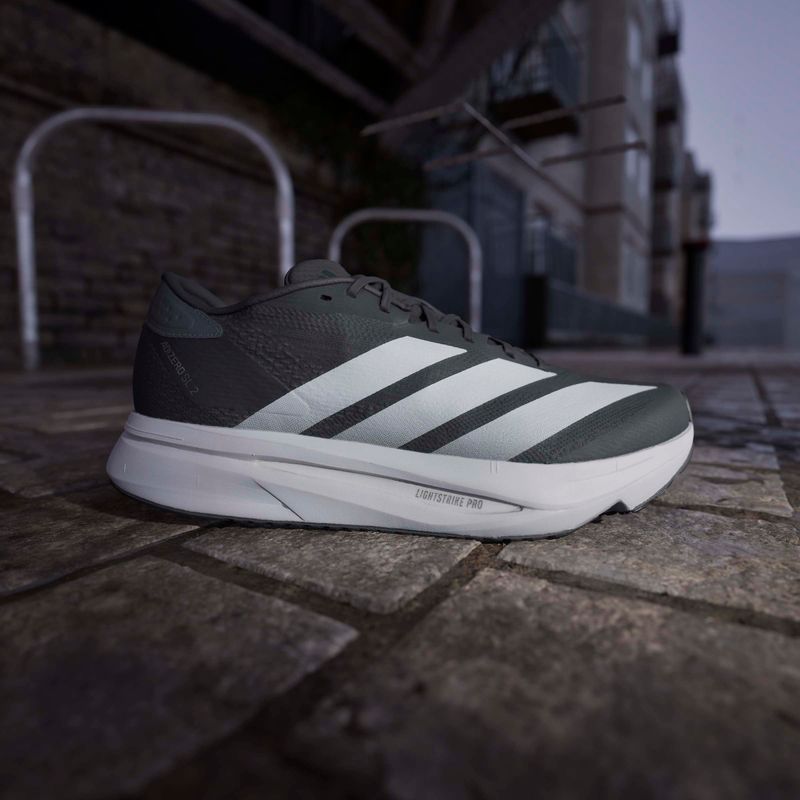 JQ0354_15_FOOTWEAR_Photography_HeroMrktng-View-3