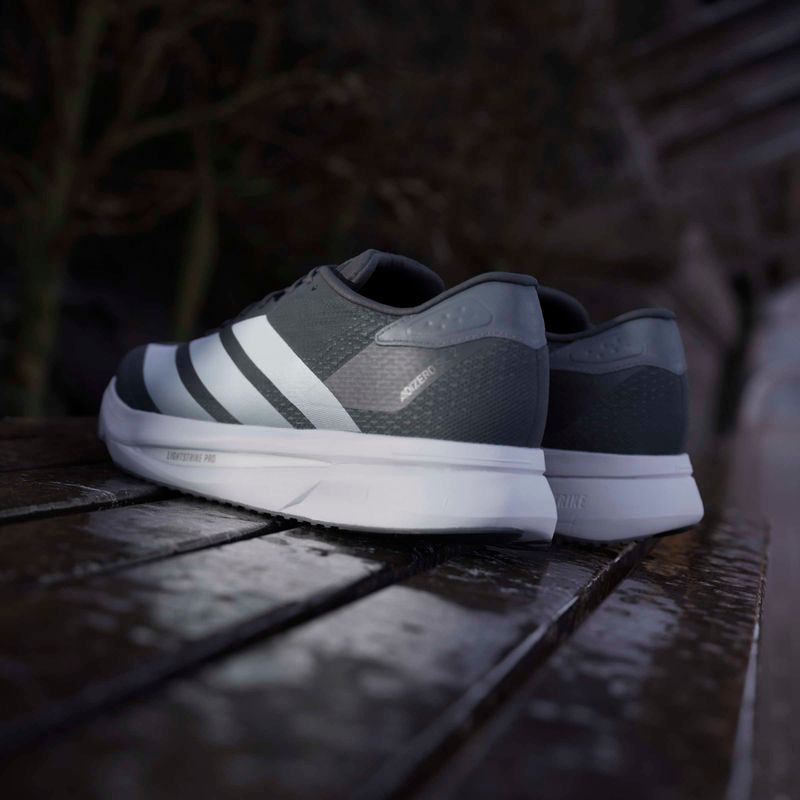 JQ0354_18_FOOTWEAR_Photography_HeroMrktng-View-6